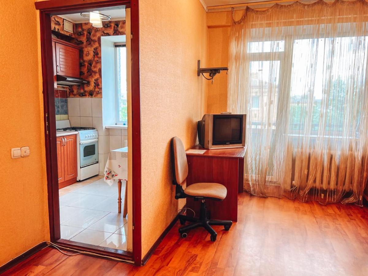 Apartment Near Metro Station Darnitsa Kiev Dış mekan fotoğraf