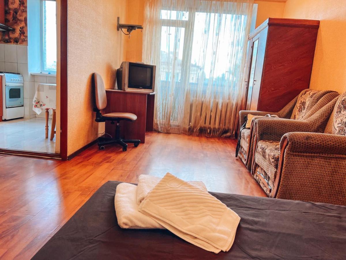 Apartment Near Metro Station Darnitsa Kiev Dış mekan fotoğraf