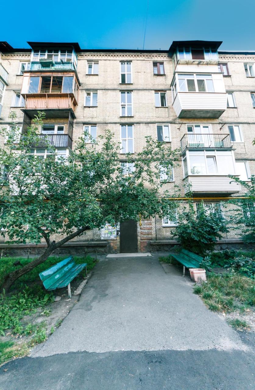 Apartment Near Metro Station Darnitsa Kiev Dış mekan fotoğraf